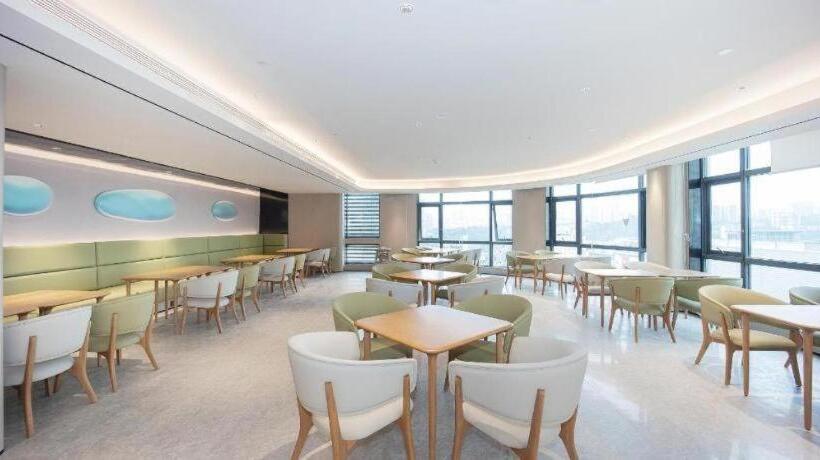 Ji Hotel Luzhou Bubugao Plaza