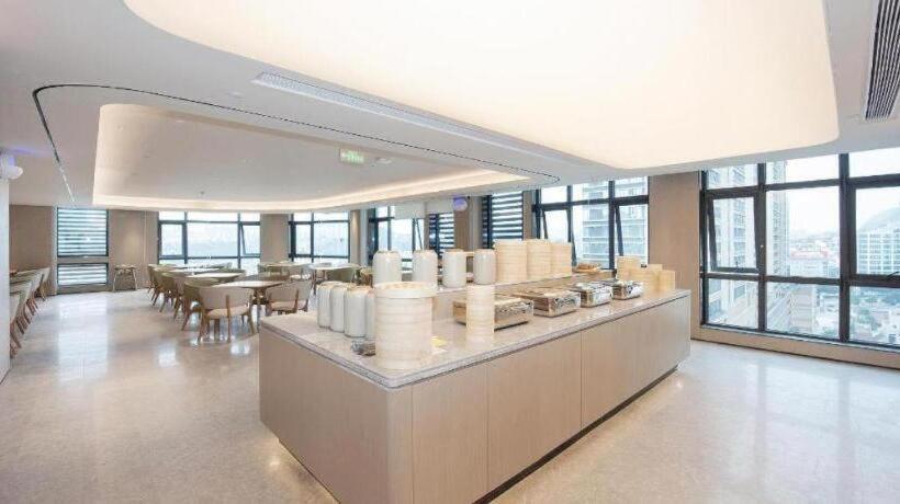 Ji Hotel Luzhou Bubugao Plaza