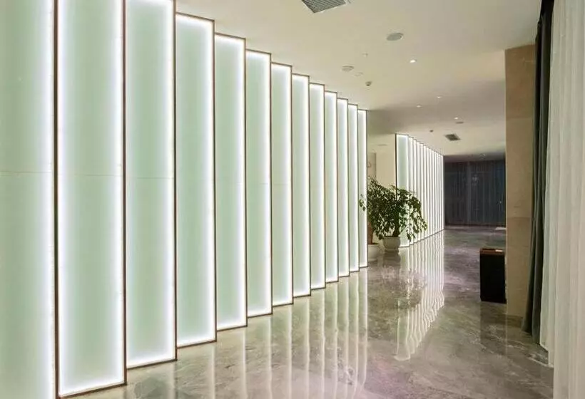 Lavande Hotel Kunming International Exhibition Center