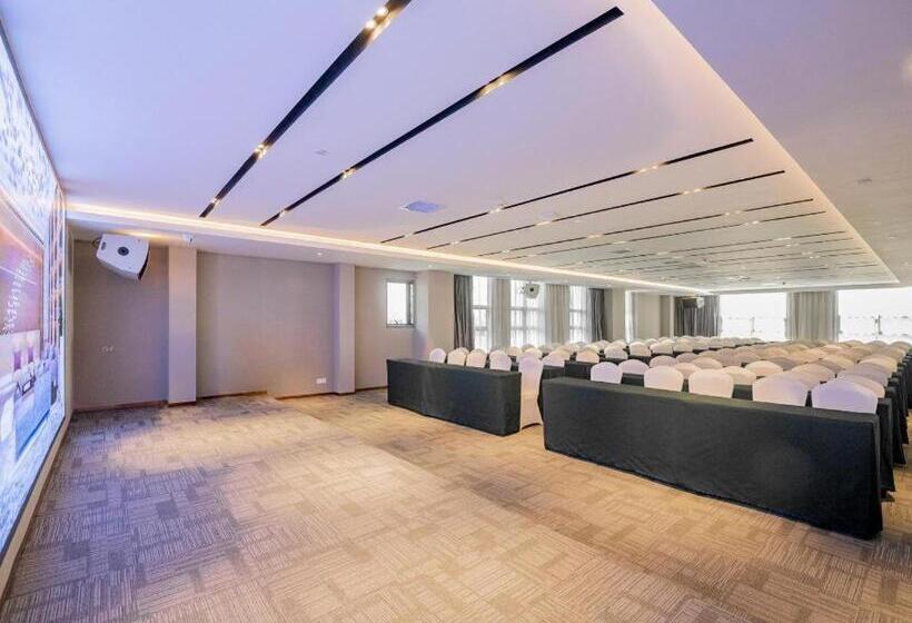 Lavande Hotel Kunming International Exhibition Center