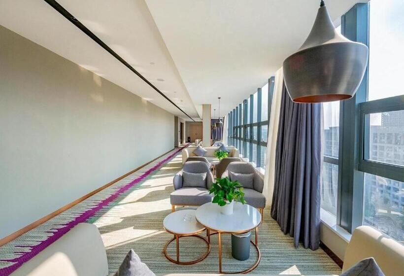 Lavande Hotel Kunming International Exhibition Center
