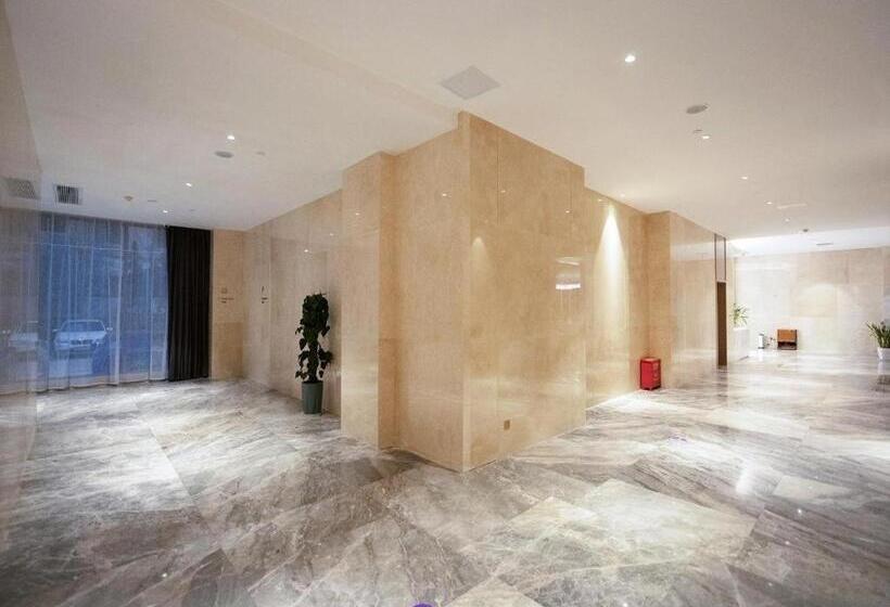 Lavande Hotel Kunming International Exhibition Center