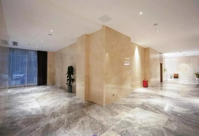 Lavande Hotel Kunming International Exhibition Center