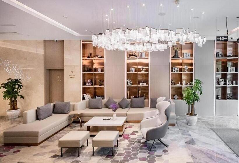 Lavande Hotel Kunming International Exhibition Center