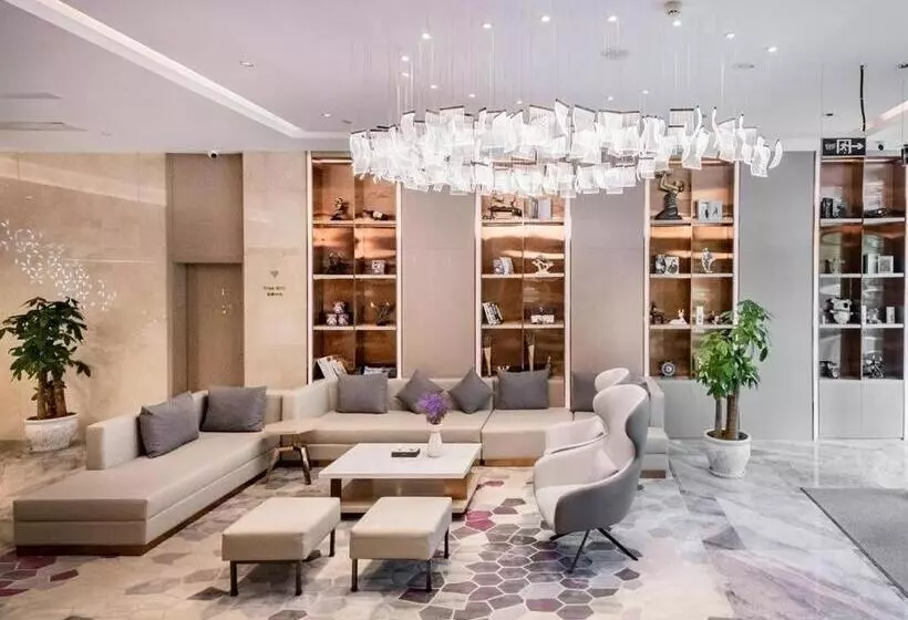 Lavande Hotel Kunming International Exhibition Center