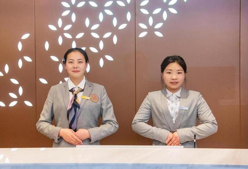 Lavande Hotel Kunming International Exhibition Center