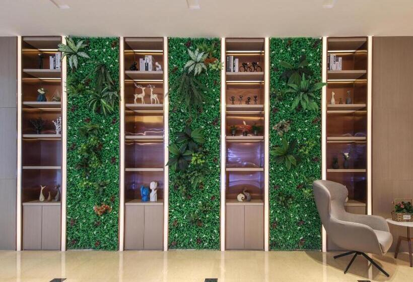 Lavande Hotel Wuhan Jianghan Road Dunli Gate Metro Station