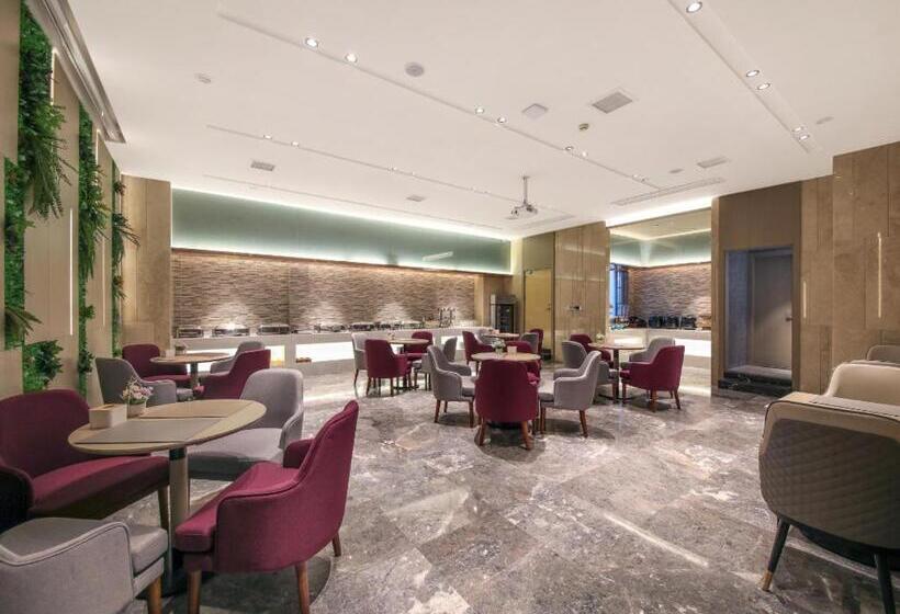 Lavande Hotel Wuhan Jianghan Road Dunli Gate Metro Station