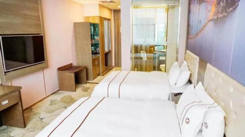 Starway Hotel Urumqi Economic Development Zone Railway Station