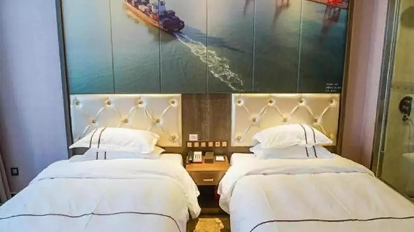 Starway Hotel Urumqi Economic Development Zone Railway Station