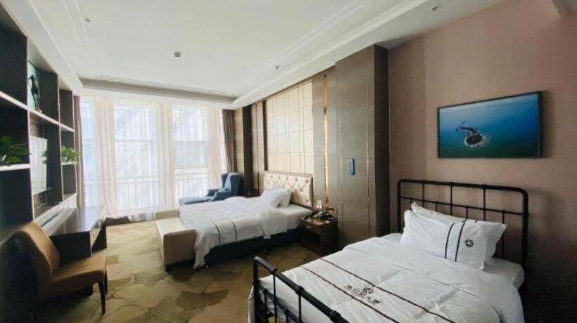 Starway Hotel Urumqi Economic Development Zone Railway Station