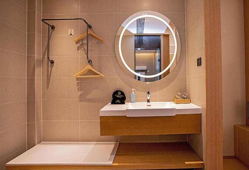 Starway Hotel Zhoukou Huanghe Road