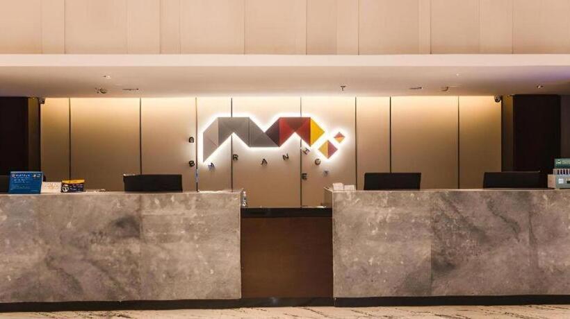 Borrman Hotel Yunfu Xinxing County Bus Station