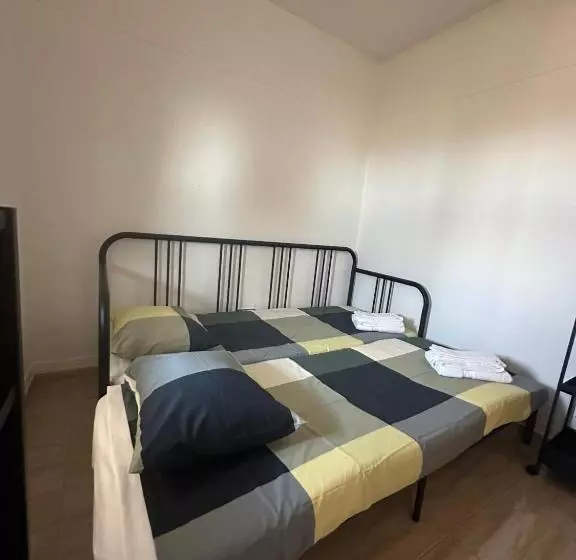 Golden Club Resort   Apart