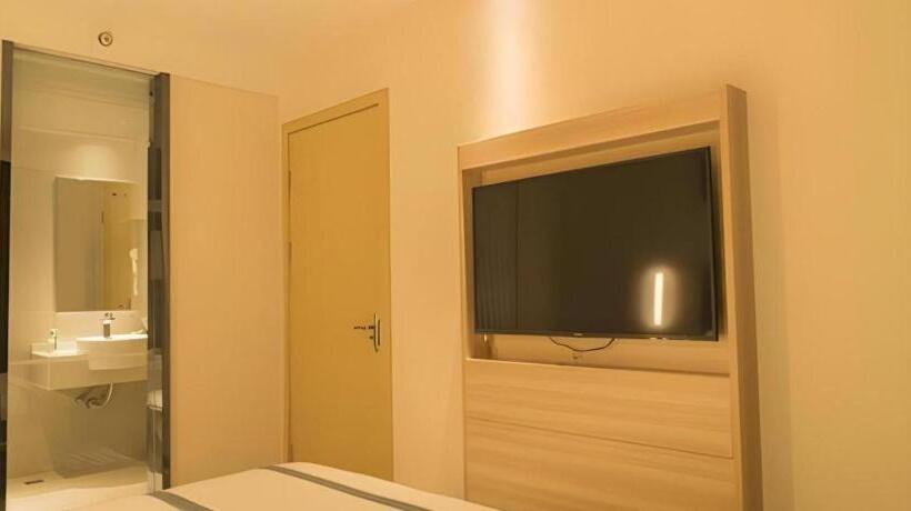 בית מלון כפרי City Comfort Inn Anyang Railway Station