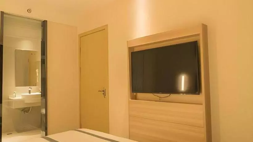 Hotelli City Comfort Inn Anyang Railway Station