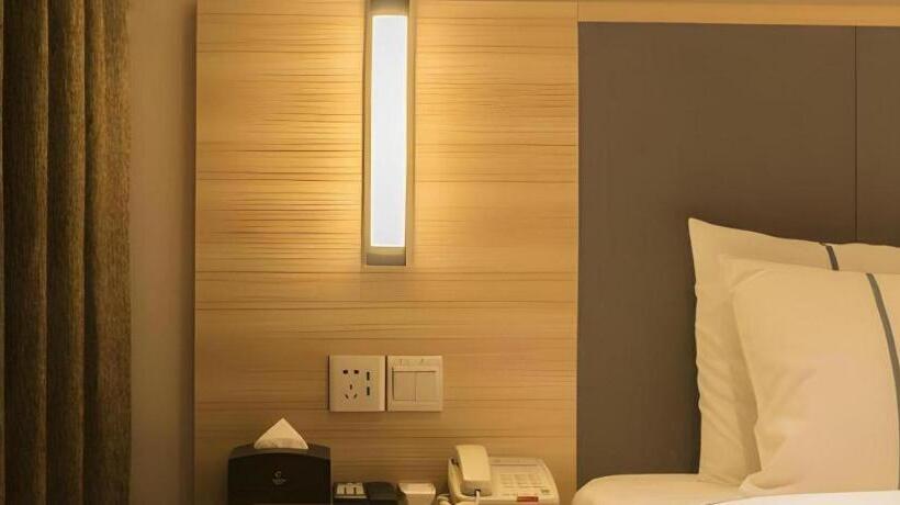 בית מלון כפרי City Comfort Inn Anyang Railway Station