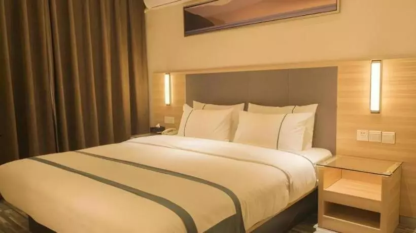 Hotelli City Comfort Inn Anyang Railway Station