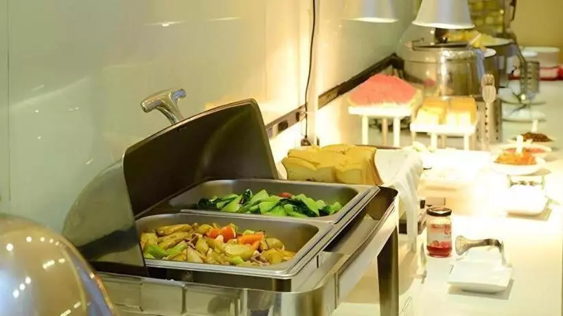 Hotelli City Comfort Inn Tongren High Speed Railway Station