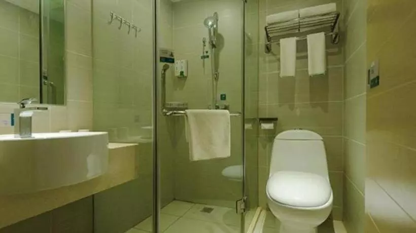 Hotelli City Comfort Inn Tongren High Speed Railway Station