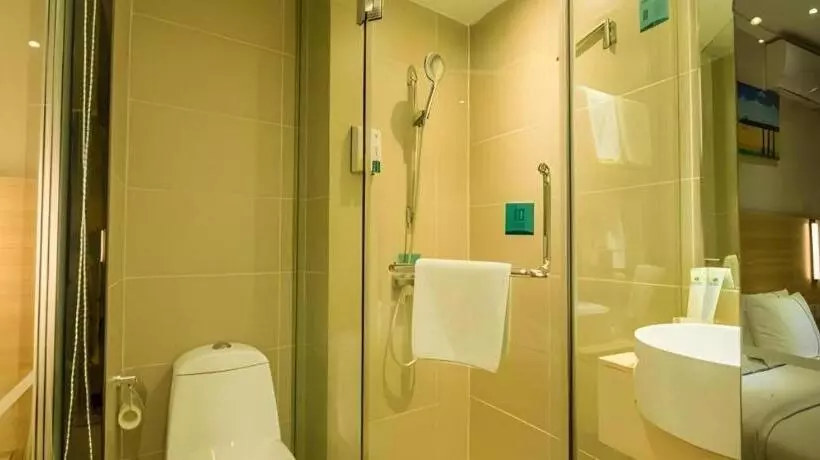 Hotelli City Comfort Inn Yulin Youth Square 1st People S Hospital