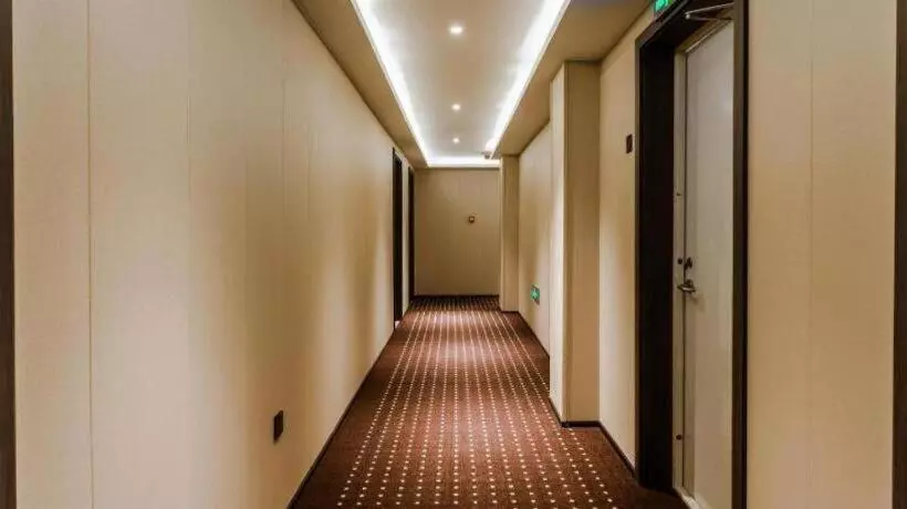 ホテル Hi Inn Qingdao Jimo Baolong Plaza