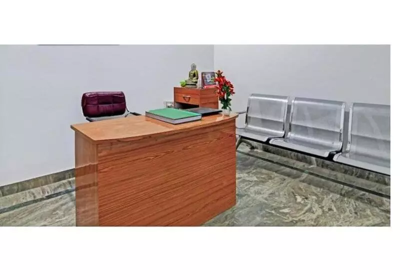ホテル Elite Stay Near Baramunda Bus Stand Couple Friendly Best Seller By Mor Services