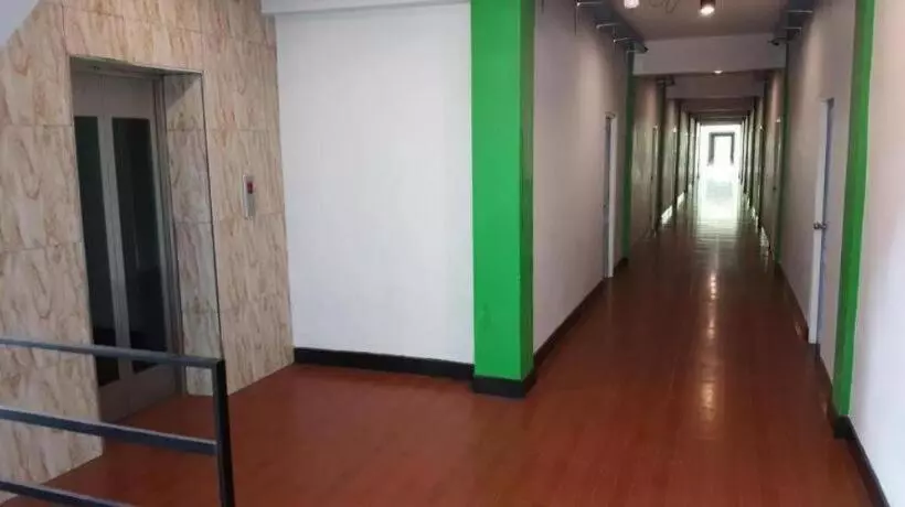 ホテル Tantawan Place