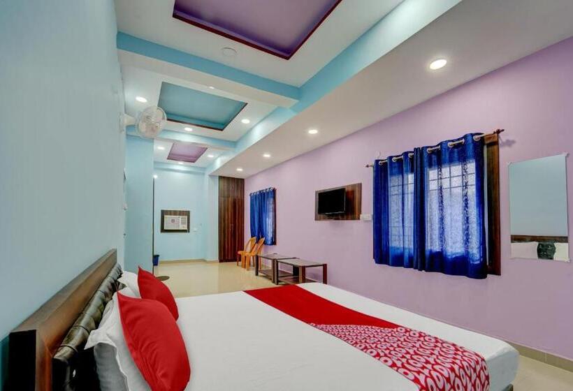 هتل The Imperial Inn