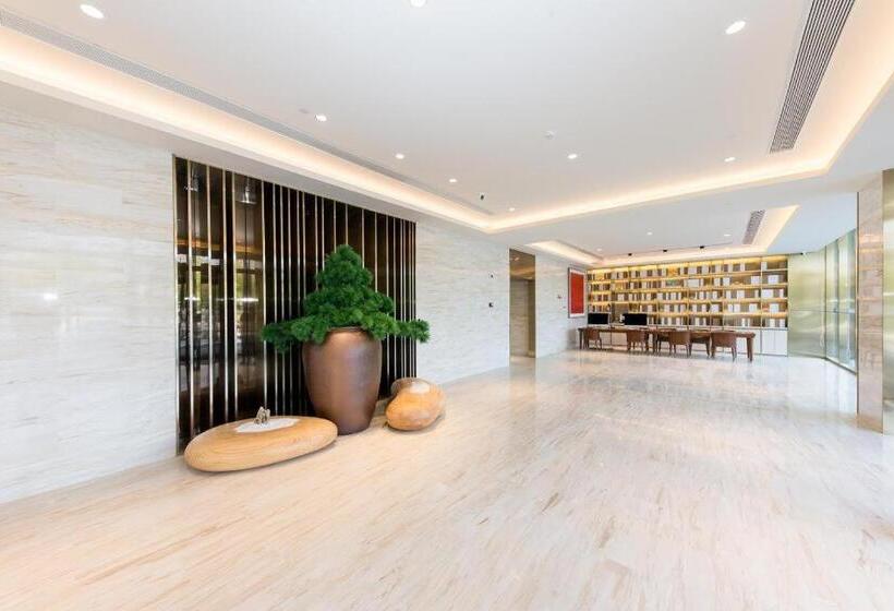 Ji Hotel Nanjing Ruanjian Avenue Metro Station