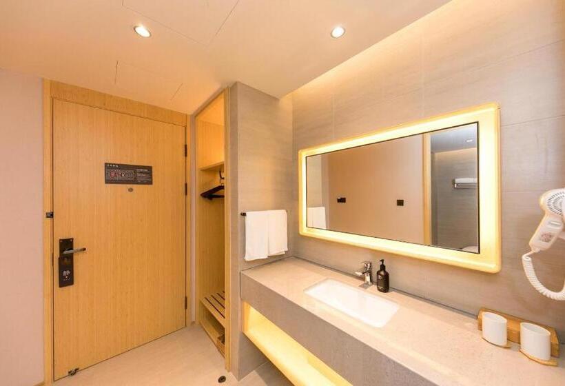 Ji Hotel Nanjing Ruanjian Avenue Metro Station