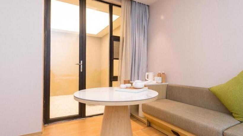 Ji Hotel Nanjing Ruanjian Avenue Metro Station