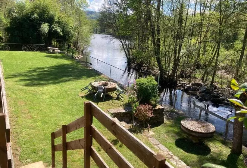 Majatalo Cottage River & Spa