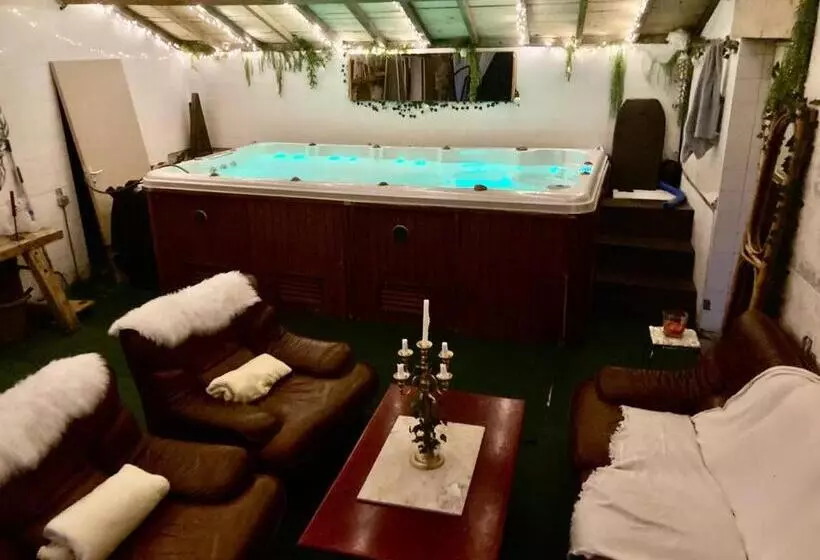 Majatalo Cottage River & Spa