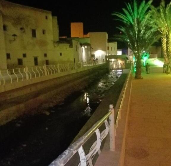 膳宿费 Logement Escale Chez L Habitant