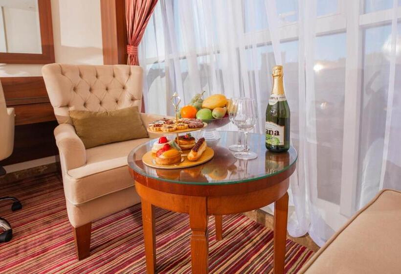 فندق وست لاند