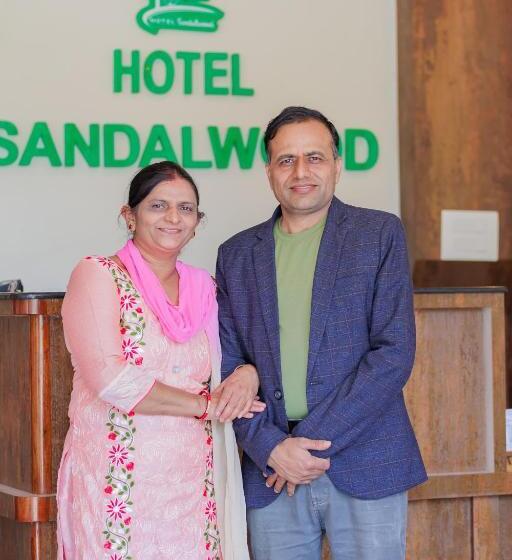 هتل Sandalwood