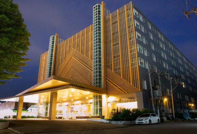 Hotel The Srivaree Airport