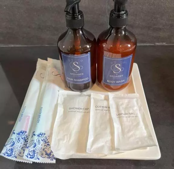 Hotelli The Srivaree Airport