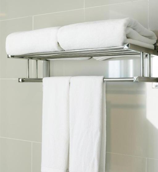 Hotel The Srivaree Airport