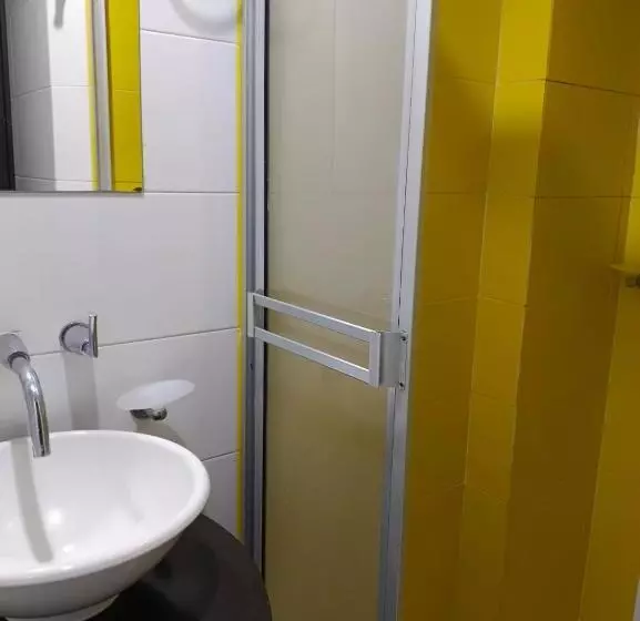 پانسیون Habitación En Apartamento Familiar