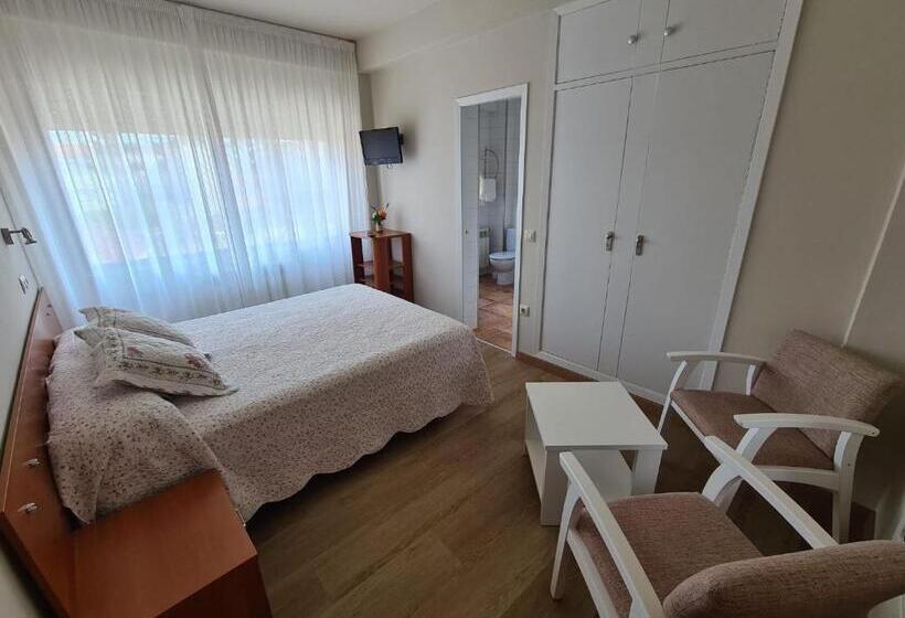 膳宿费 Hostal Playa Atlántica