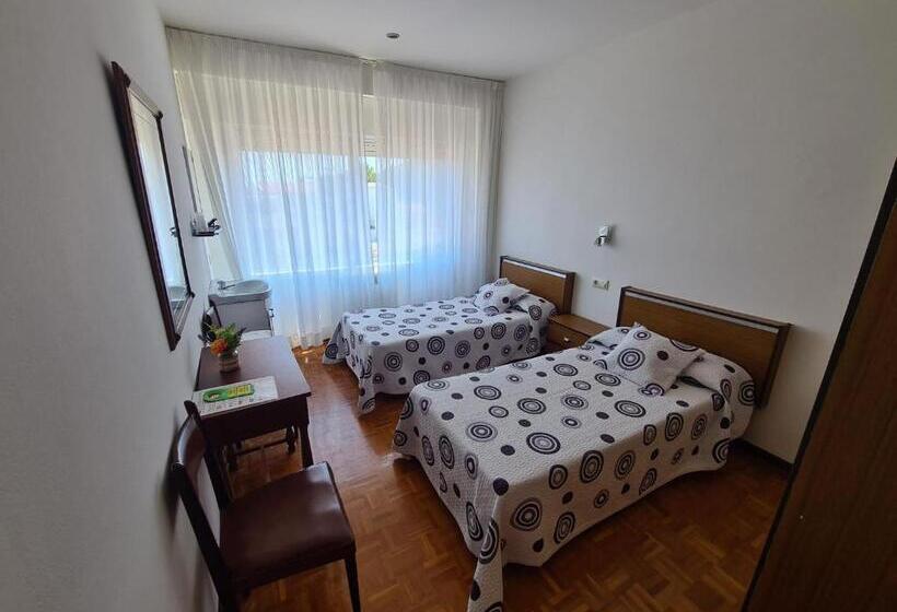 膳宿费 Hostal Playa Atlántica