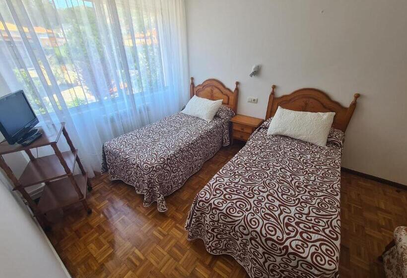 膳宿费 Hostal Playa Atlántica