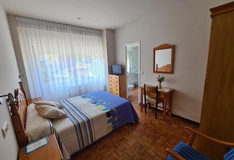 膳宿费 Hostal Playa Atlántica