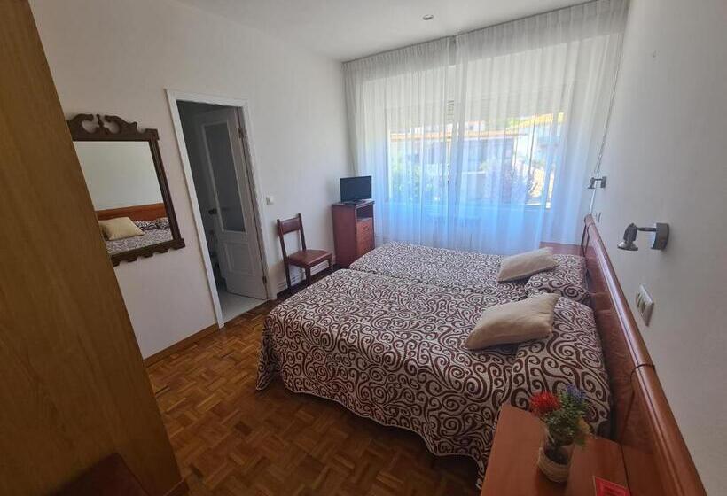 膳宿费 Hostal Playa Atlántica