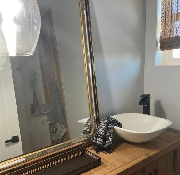 پانسیون Sweet Hill Top Townhouse