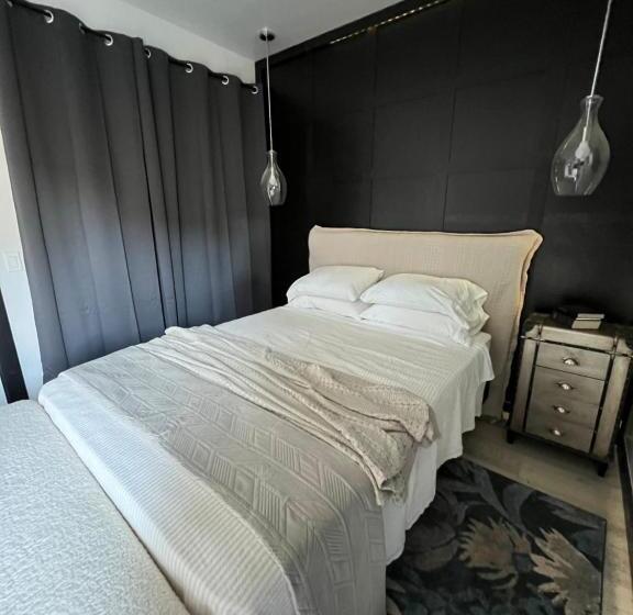 پانسیون Sweet Hill Top Townhouse