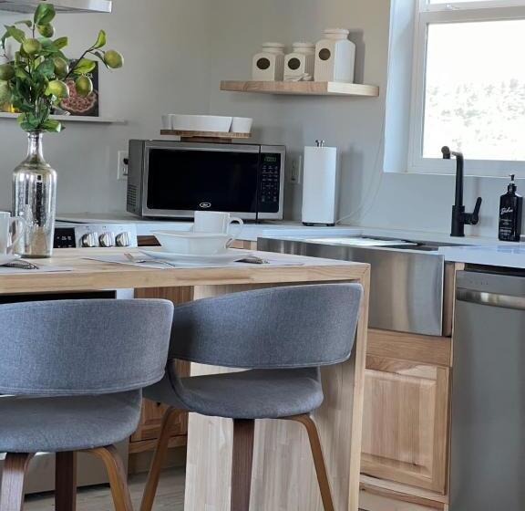 پانسیون Sweet Hill Top Townhouse