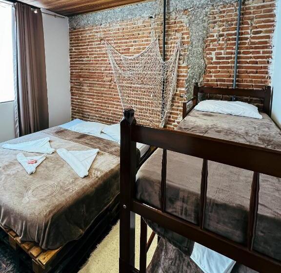 تختخواب و صبحانه Refúgio Da Enseada   Suítes